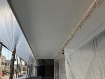 横浜市戸塚区H様邸軒天塗装施工前画像