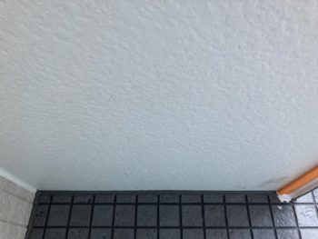 横浜市栄区K様邸軒天塗装施工前画像