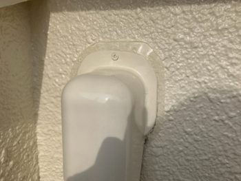 横浜市鶴見区U様邸エアコンスリムダクト根元シール