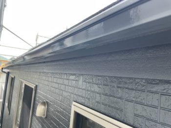 横浜市保土ヶ谷区H様邸軒樋塗装施工後画像