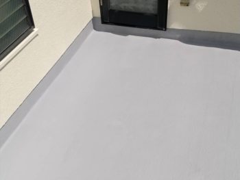 横浜市鶴見区U様邸FRP防水保護塗装施工事例