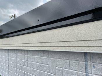 横浜市保土ヶ谷区H様邸破風塗装施工前塗装