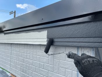 横浜市保土ヶ谷区H様邸破風塗装上塗り1回目