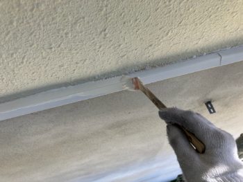 横浜市鶴見区U様邸水切り塗装上塗り1回目