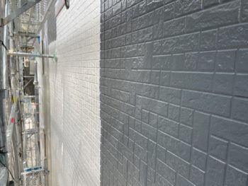横浜市保土ヶ谷区H様邸パーフェクトトップ外壁塗装上塗り1回目
