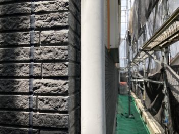 鎌倉市Y様邸竪樋塗装施工前画像