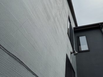 横浜市栄区I様邸パーフェクトトゥルーマット外壁塗装施工前画像