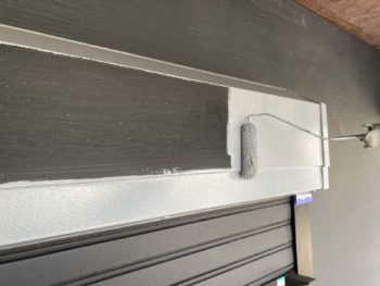 横浜市栄区I様邸シャッターボックス錆止め塗装