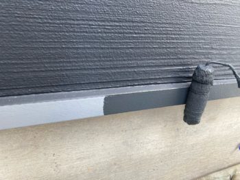 横浜市栄区I様邸水切り塗装上塗り1回目