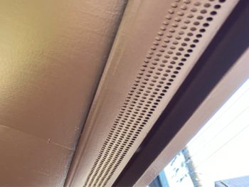 横浜市栄区I様邸軒天換気口塗装施工後画像