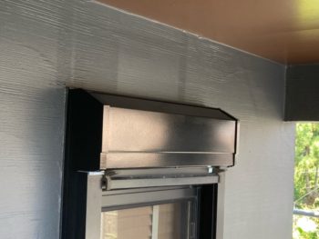 横浜市栄区I様邸シャッターボックス塗装施工後画像