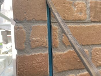 横浜市戸塚区I様邸シーリング打ち換え撤去作業