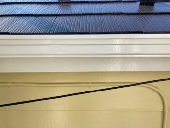 横浜市港南区A様邸軒樋塗装施工後画像