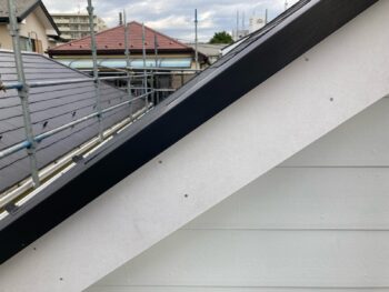 横浜市港南区N様邸破風塗装施工前画像