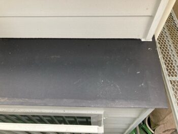 横浜市港南区N様邸霧除け庇塗装施工前画像