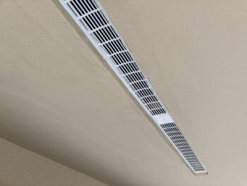 鎌倉市N様邸軒天換気口塗装施工後画像