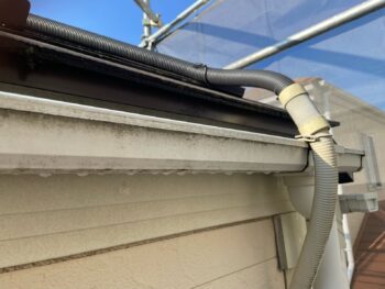 横浜市鶴見区K様邸軒樋塗装施工前
