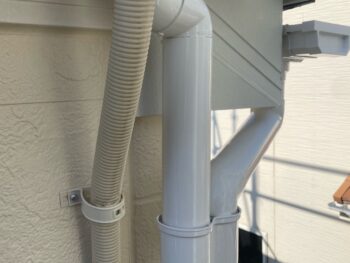 横浜市鶴見区K様邸竪樋塗装施工後
