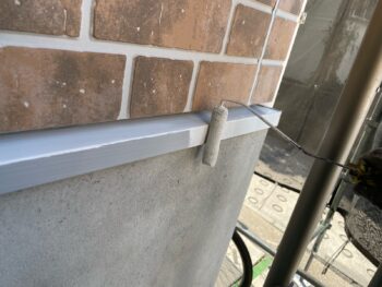 横浜市鶴見区K様邸水切り塗装上塗り1回目