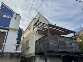 横浜市南区S様邸グランセラトップ1液水性外壁塗装施工前画像