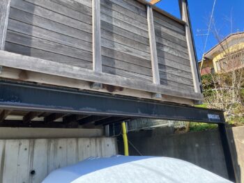 横浜市南区S様邸駐車場鉄骨架台塗装施工前