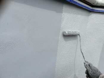 横浜市鶴見区K様邸基礎塗装上塗り2回目