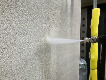 横浜市南区S様邸グランセラトップ1液水性外壁塗装前高圧洗浄