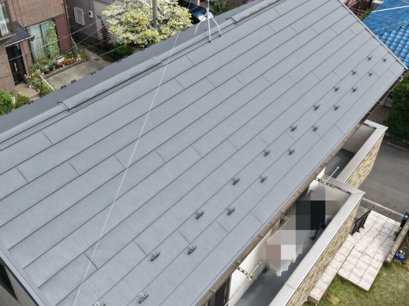 横浜市保土ヶ谷区M様邸スーパーガルテクト屋根カバー工法施工後画像