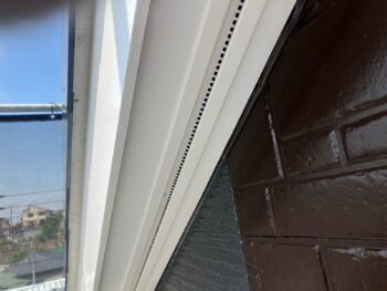 横浜市神奈川区S様邸軒天換気口塗装施工後