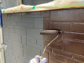 横浜市神奈川区S様邸グランセラトップ1液水性外液塗装上塗り2回目