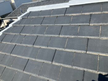 横浜市神奈川区S様邸グランセラベスト2液ファイン屋根塗装施工前