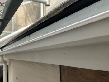横浜市神奈川区S様邸軒樋塗装施工前