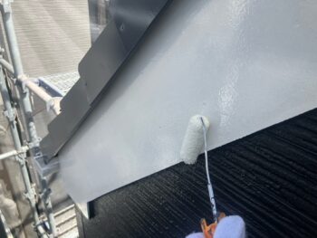 横浜市神奈川区S様邸破風塗装下塗り