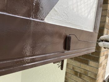 横浜市南区W様邸幕板塗装上塗り2回目