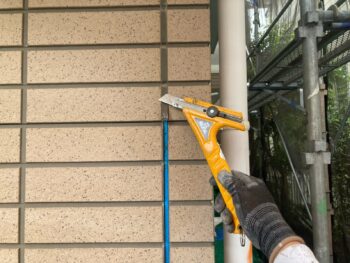 鎌倉市W様邸シーリング打ち換え前撤去