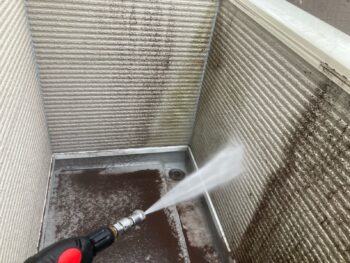 鎌倉市W様邸パーフェクトトップSi外壁塗装前高圧洗浄