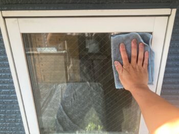 鎌倉市Ｗ様邸外壁塗装後窓清掃作業