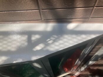 鎌倉市W様邸出窓天端塗装施工後