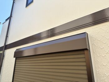 横浜市南区W様邸シャッターボックス塗装施工後