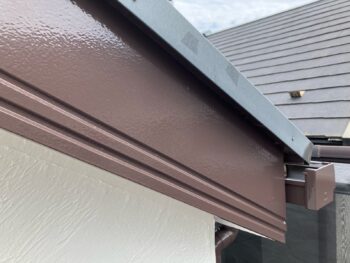 横浜市南区W様邸破風塗装施工後