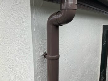 横浜市南区W様邸竪樋塗装施工後