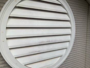 鎌倉市W様邸飾りルーバー塗装施工前