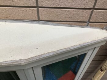 鎌倉市W様邸出窓天端塗装施工前