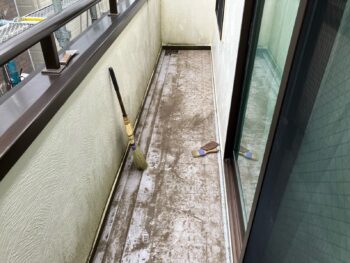 横浜市南区W様邸FRP防水保護塗装施工事例