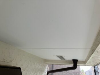 横浜市南区W様邸軒天塗装施工前画像