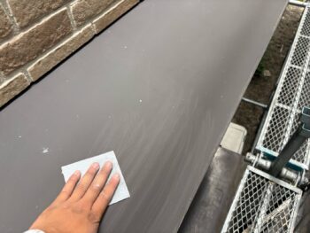 横浜市磯子区K様邸霧除け庇塗装前ケレン