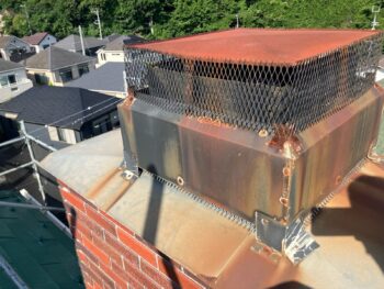 横浜市栄区W様邸煙突塗装施工前