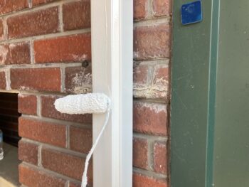 横浜市栄区W様邸竪樋塗装上塗り2回目