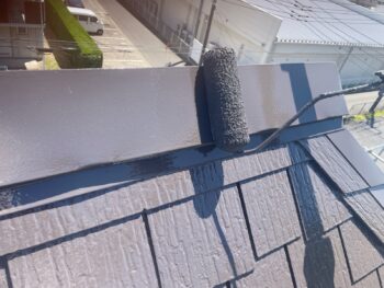 横浜市栄区I様邸棟板金塗装上塗り2回目