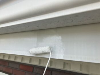 横浜市栄区W様邸破風塗装下塗り